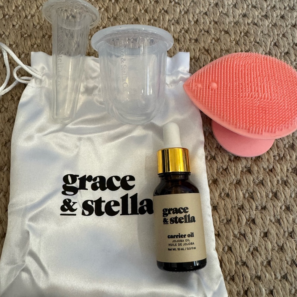 Grace & Stella Skincare facial cupping massage set with jojoba oil. New.